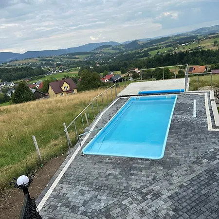 빌라 Dom Na Brzegu 리마노바