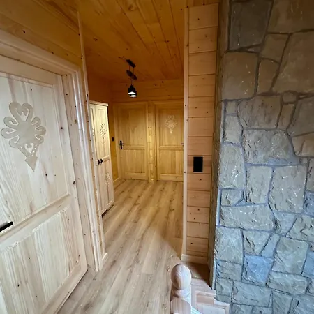 Dom Na Brzegu * 리마노바