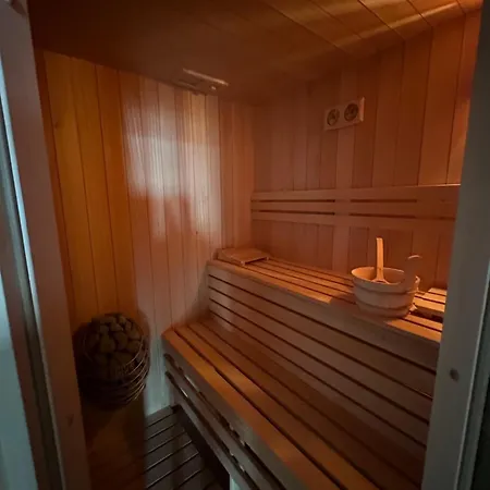 빌라 Dom Na Brzegu 리마노바